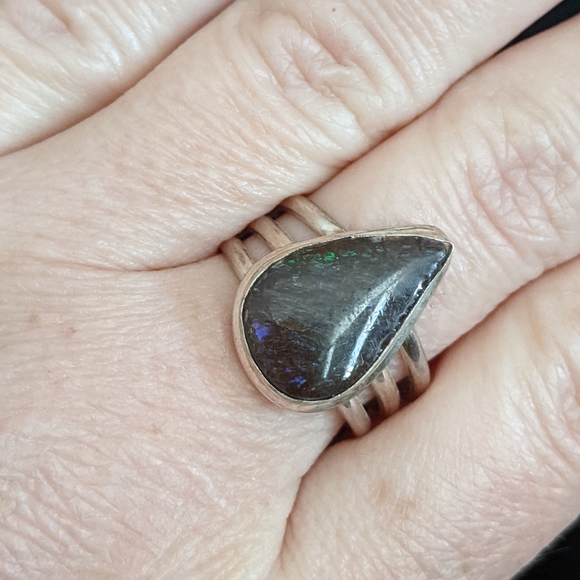 Natural Ammolite, 925 Silver Ring, size 10 - Picture 2 of 12